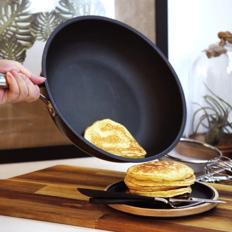 Companion Non-Stick Cast-Aluminum Frying Pan, 30cm