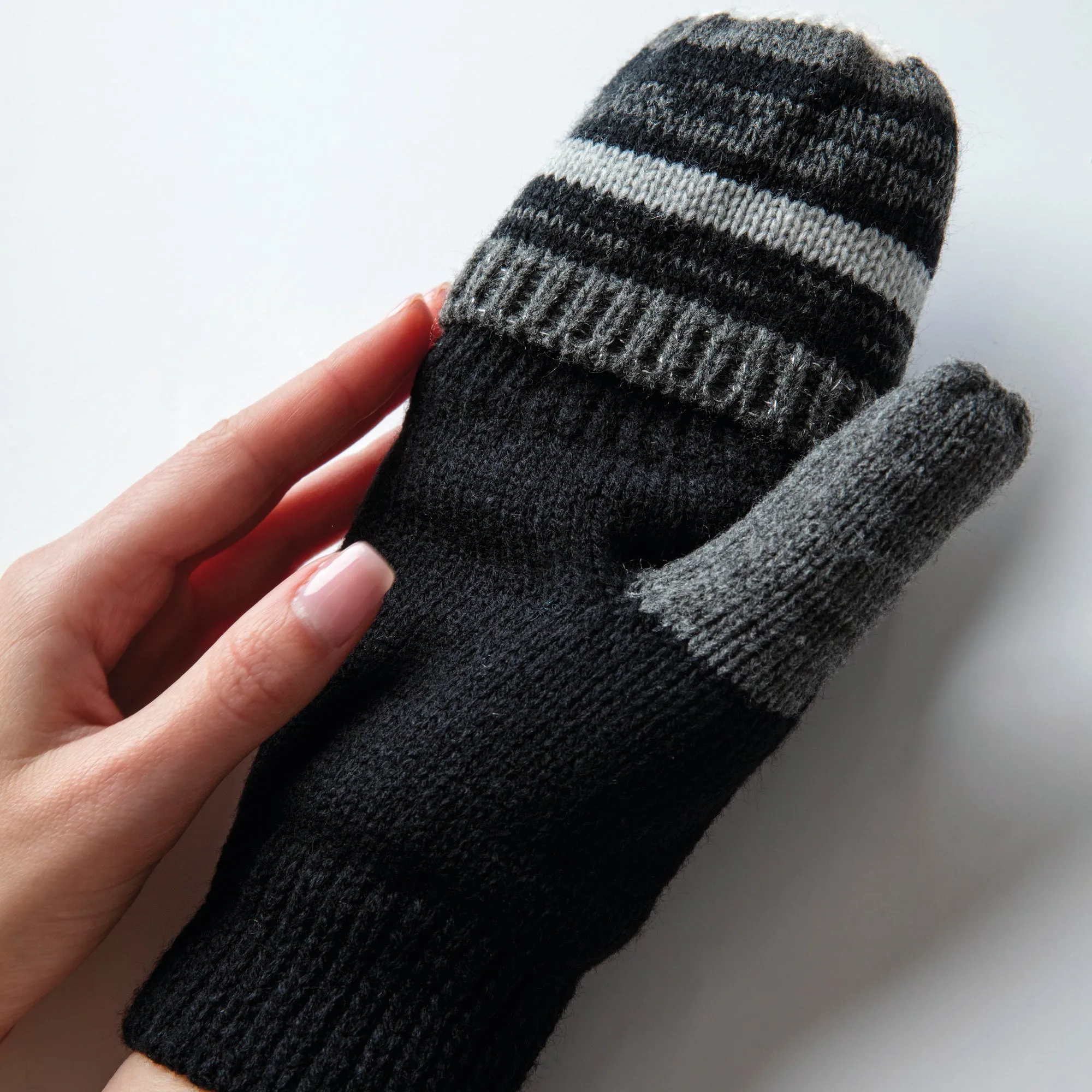 Ladies Bronte Converter Mittens - Black & Grey